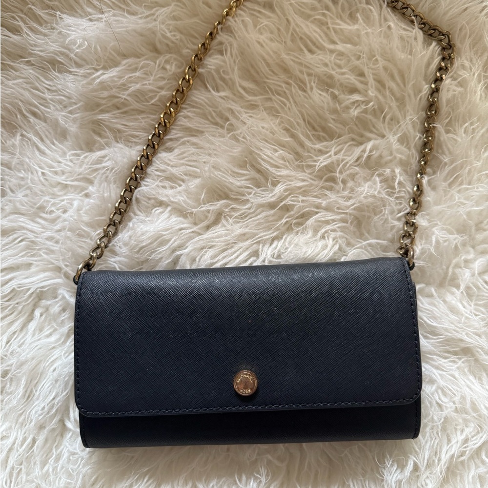 Michael Kors crossbody wallet on chain